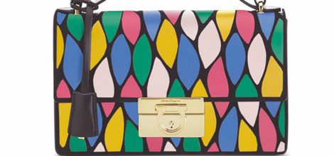 Bolso de colores  de los complementos de la colección otoño 2016 de Salvatore Ferragamo