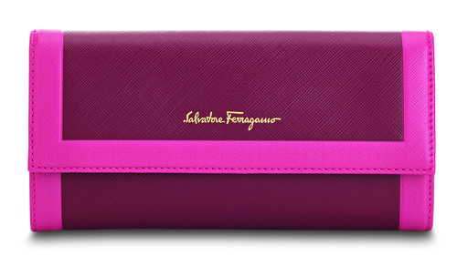Billetera tipo sobre de los complementos de la colección otoño 2016 de Salvatore Ferragamo