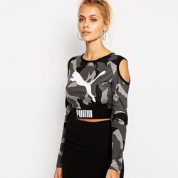 Blusa manga larga con hombro escotado de la colaboración de Puma para ASOS