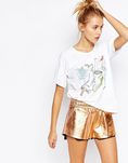 Camisa oversize estampada y shorts metálicos de la colaboración de Puma para ASOS