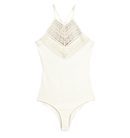Body blanco con tejido en el pecho de la colección Festivals de Bershka