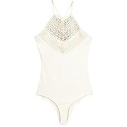 Body blanco con tejido en el pecho de la colección Festivals de Bershka