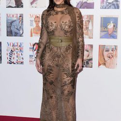 Kim Kardashian con un vestido de Roberto Cavalli en la fiesta del 100 aniversario de Vogue en Londres