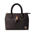 Bolso negro de cuero de la colección de verano 2016 de Lola Casademunt