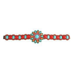 Cinturón en pedrería floral de la colección de verano 2016 de Lola Casademunt