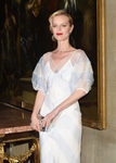 Eva Herzigová en el Front Row del desfile Crucero 2017 de Dior