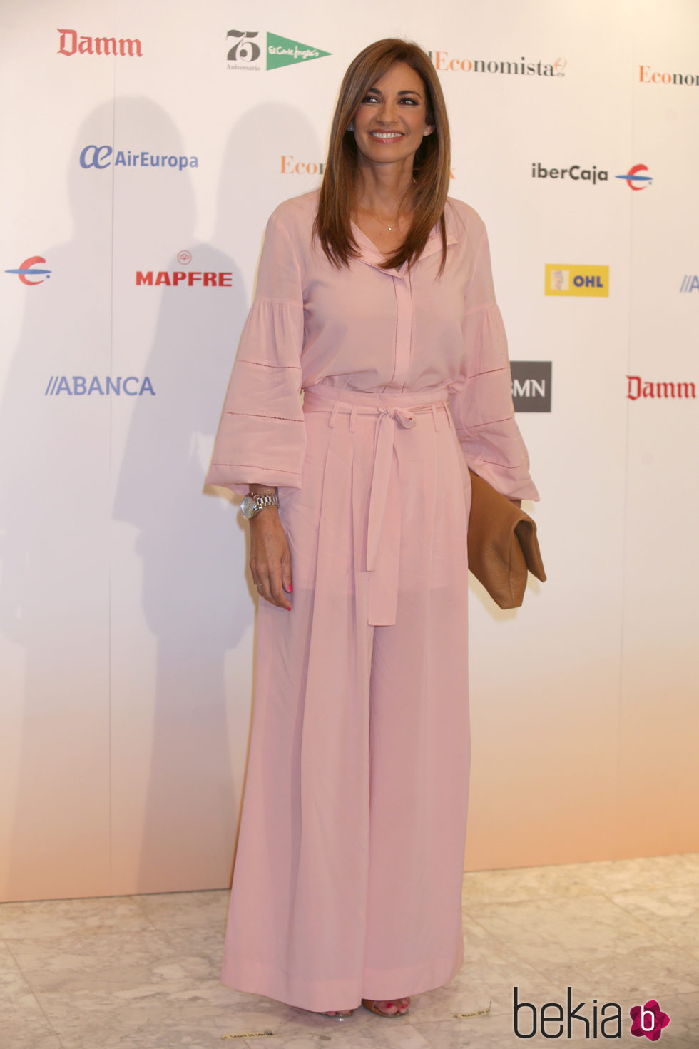 Mariló Montero con un jumpsuit en rosa cuarzo