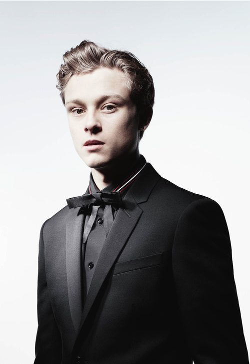 Dylan Roques como imagen de la nueva colección Otoño/Invierno 2016/2017 de Dior Homme