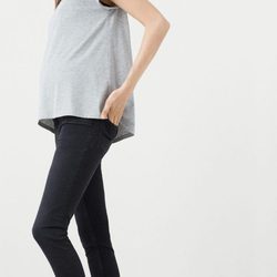 Jeans tiro medio de la nueva colección Maternity 2016 para Mango