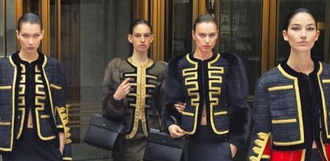 Bella Hadid desfilando para Givenchy en la campaña otoño/invierno 2016/2017