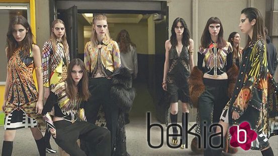 Bella Hadidi en la campaña otoño/invierno 2016/2017 de Givenchy