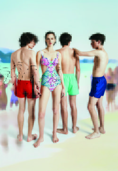 Modelos posando para la nueva campaña 'Swim color' para este verano 2016 de Oysho
