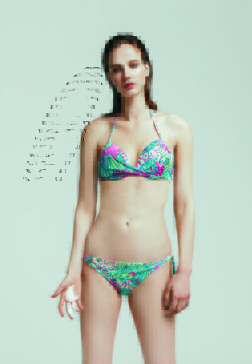 Bikini print para la nueva campaña 'Swim color' para este verano 2016 de Oysho