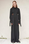Diseño vestido oscuro para la nueva colección femenina Pre-Spring 2017 de Calvin Klein