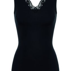 vestido lencero con escote en uve en tono negro de la nueva colección 'Second Nature' 2016 de Wolford