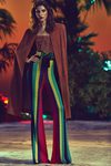 Total looks en tela de ante y colores vivos en el pantalón para la nueva colección SS17 de Balmain