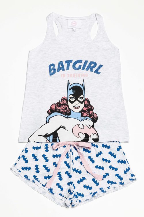 Pijama con insignia de 'Batgirl' para la nueva colección 'Woder woman' de Women'secret
