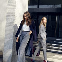 Modelos con diseños de la nueva colección de otoño/invierno de L.K Bennett
