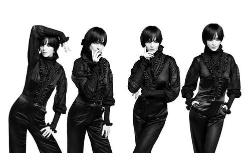 Diseños en blanco y negro de la nueva precampaña otoño/invierno de Chanel