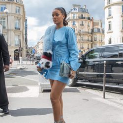 Rihanna de compras por París