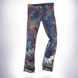 Vaqueros donados por Pink para 'Jeans for refugees'