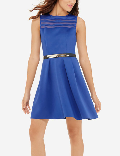 Vestido azul de vuelo de Eva Longoria para The Limited