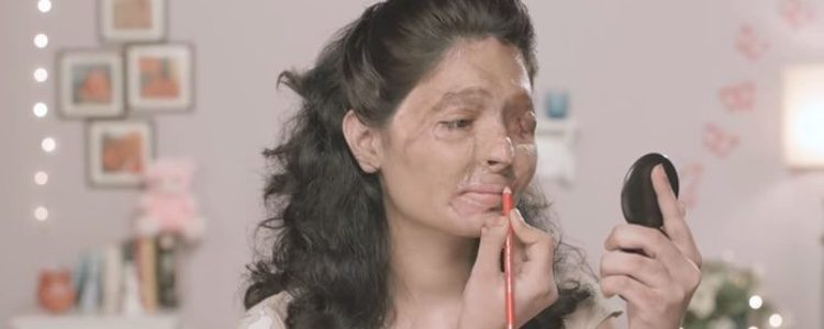 Reshma Banoo Quereshi en un vídeo de YouTube
