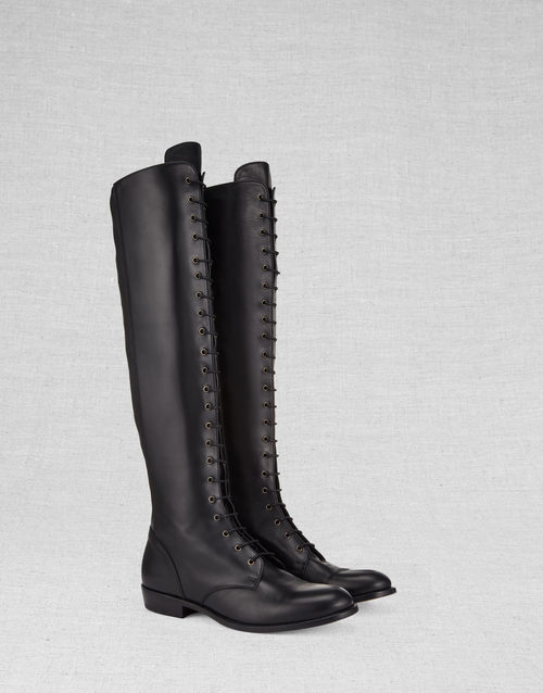Botas altas con cordones de Liv Tyler para Belstaff otoño/invierno 2016/2017