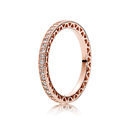 Anillo con corazones de Pandora otoño/invierno 2016/2017