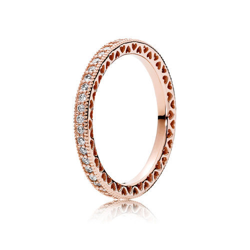 Anillo con corazones de Pandora otoño/invierno 2016/2017