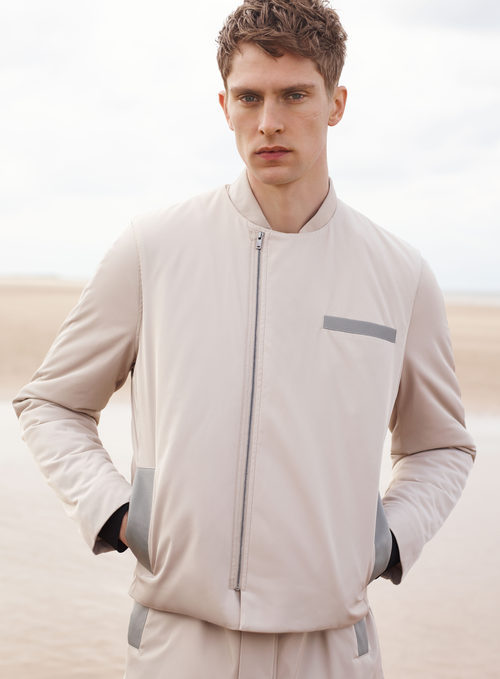 Chaqueta color arena de COS otoño/invierno 2016/2017