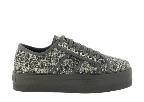 Zapatillas negras de Victora colección otoño/invierno 2016/2017