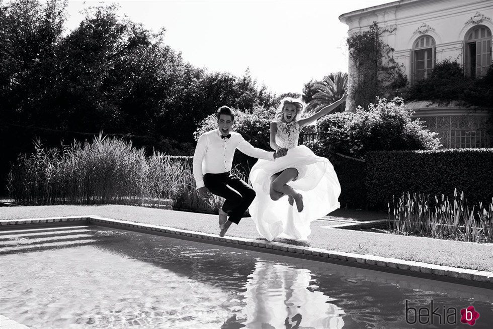 Jon Kortajarena y Romee Strijd para Pronovias colección 2017