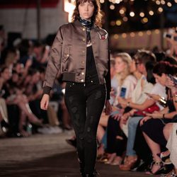Bomber de Tommy Hilfiger otoño/invierno 2016/2017 en la Semana de la Moda de Nueva York