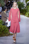 Vestido fucsia de la colección primavera/verano 2017 de Lacoste en la Nueva York Fashion Week