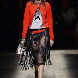 Jersey rojo de Coach primavera/verano 2017 en la Semana de la Moda de Nueva York