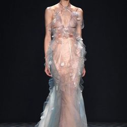 Vestido rosa cuarzo de Marchesa primavera/verano 2017 en la Semana de la Moda de Nueva York