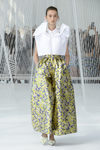 Pantalones anchos de Delpozo primavera/verano 2017 en la Semana de la Moda de Nueva York