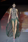 Vestido con forma de hoja de Andrés Sardá primavera/verano 2017 en la Semana de la Moda de Madrid