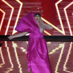 Rossy de Palma en el desfile de Andrés Sardá primavera/verano 2017 en la Semana de la Moda de Madrid