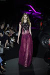 Vestido lila transparente de lentejuelas y bordado negro de Alvarno colección primavera/verano 2017 para Madrid Fashion Week