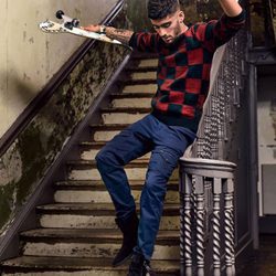 Zayn Malik con unos botines de su propia línea de calzado para Giuseppe Zanotti
