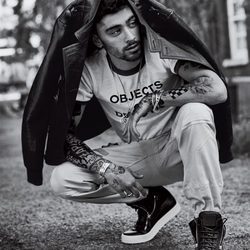 Zayn Malik con unas zapatillas diseñadas por él para Giuseppe Zanotti
