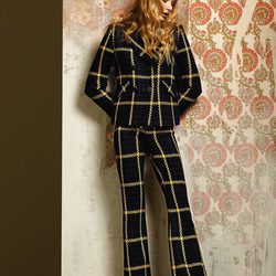Chaqueta y pantalones de campana de Dolores Promesas otoño/invierno 2016/2017