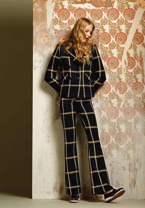 Chaqueta y pantalones de campana de Dolores Promesas otoño/invierno 2016/2017