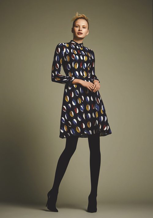 Vestido negro de Dolores Promesas colección otoño/invierno 2016/2017
