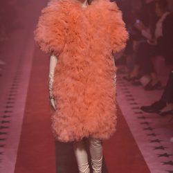 Vestido con volúmen de Gucci primavera/verano 2017 en la Milán Fashion Week