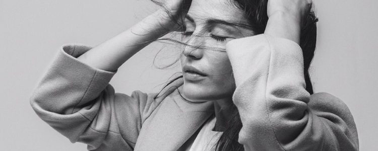 Alba Paul se transforma en la nueva imagen de Reebok  Classic en su campaña 'Perfect Split'