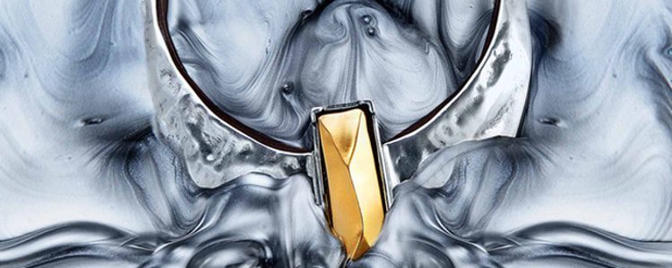 Collar en representación al 2016 de la colección '20 aniversario' de UNOde50