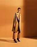 Abrigo largo en color camel de Sfera otoño/invierno 2016/2017